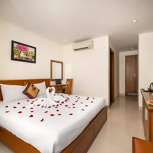 lan-nhi-hotel.hotelsofhoian.com/