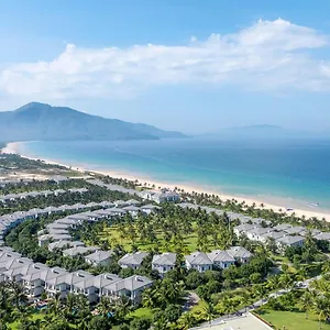 vinpearl-nha-trang-long-beach-villas.nhatrangbesthotels.com/