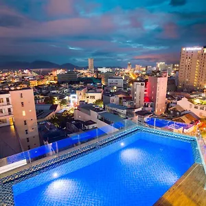 & 4*, Da Nang Vietnam